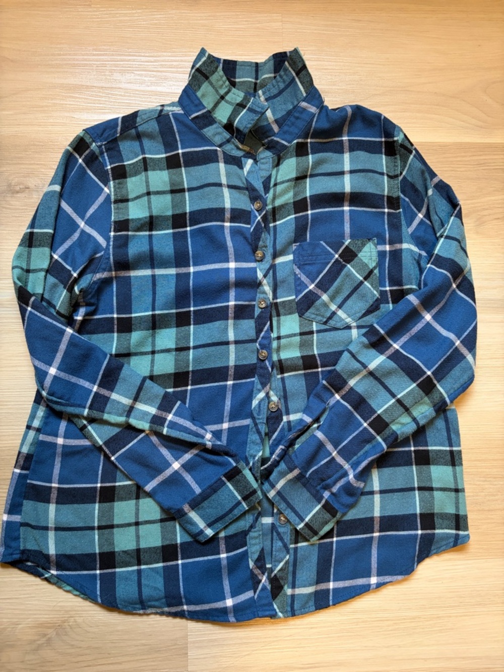 Maurices - Women’s Blue and Green Plaid Button-Down Shirt - M